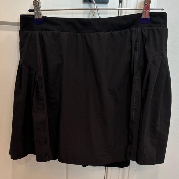SPANX Dresses & Skirts - SPANX Black Mini Skort